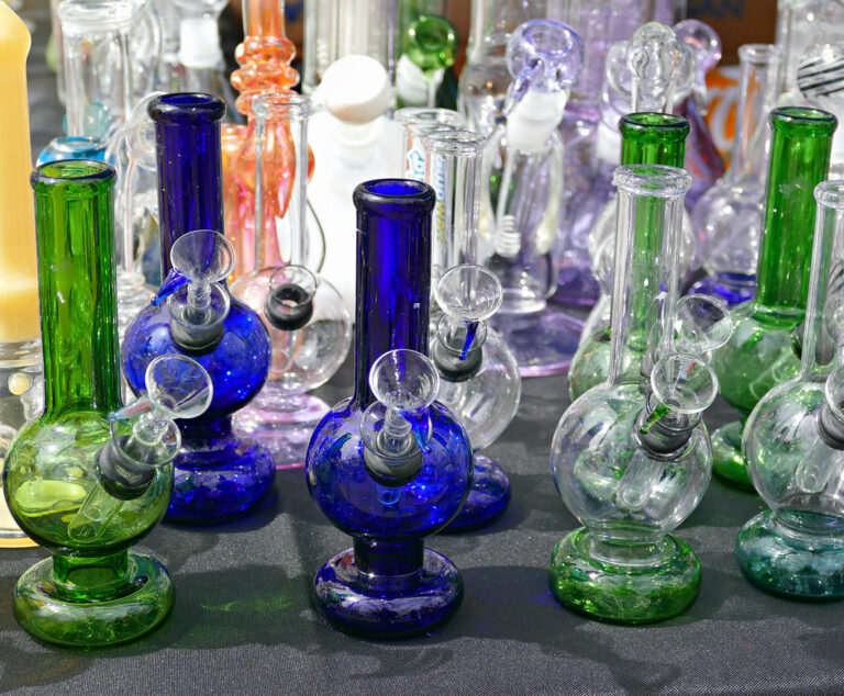 Choosing the right smoking method for you  bongs vs Bubblers | lets be game changers | page 797 lets be game changers