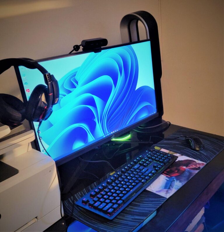 Manuel goldring talks about hot tech gift ideas for the holidays | lets be game changers | page 396 lets be game changers